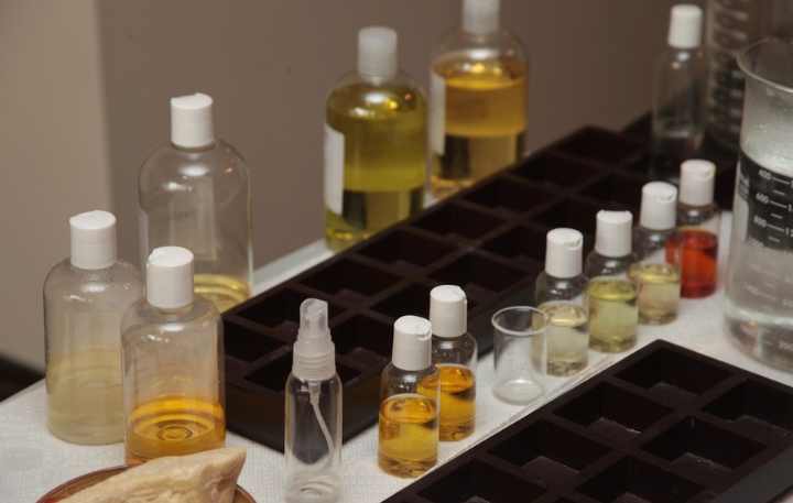 Therapeutic Properties Of Carrier Oils Online Workshop